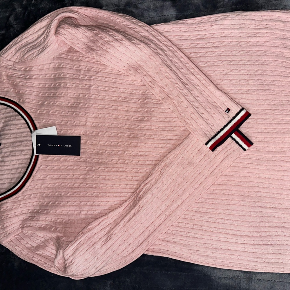 Tommy Hilfiger Sweater/Cardidan